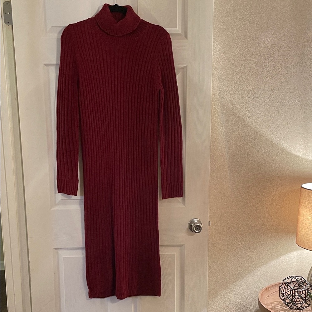BB Dakota Ribbed Long Sleeve Dress in Deep Red